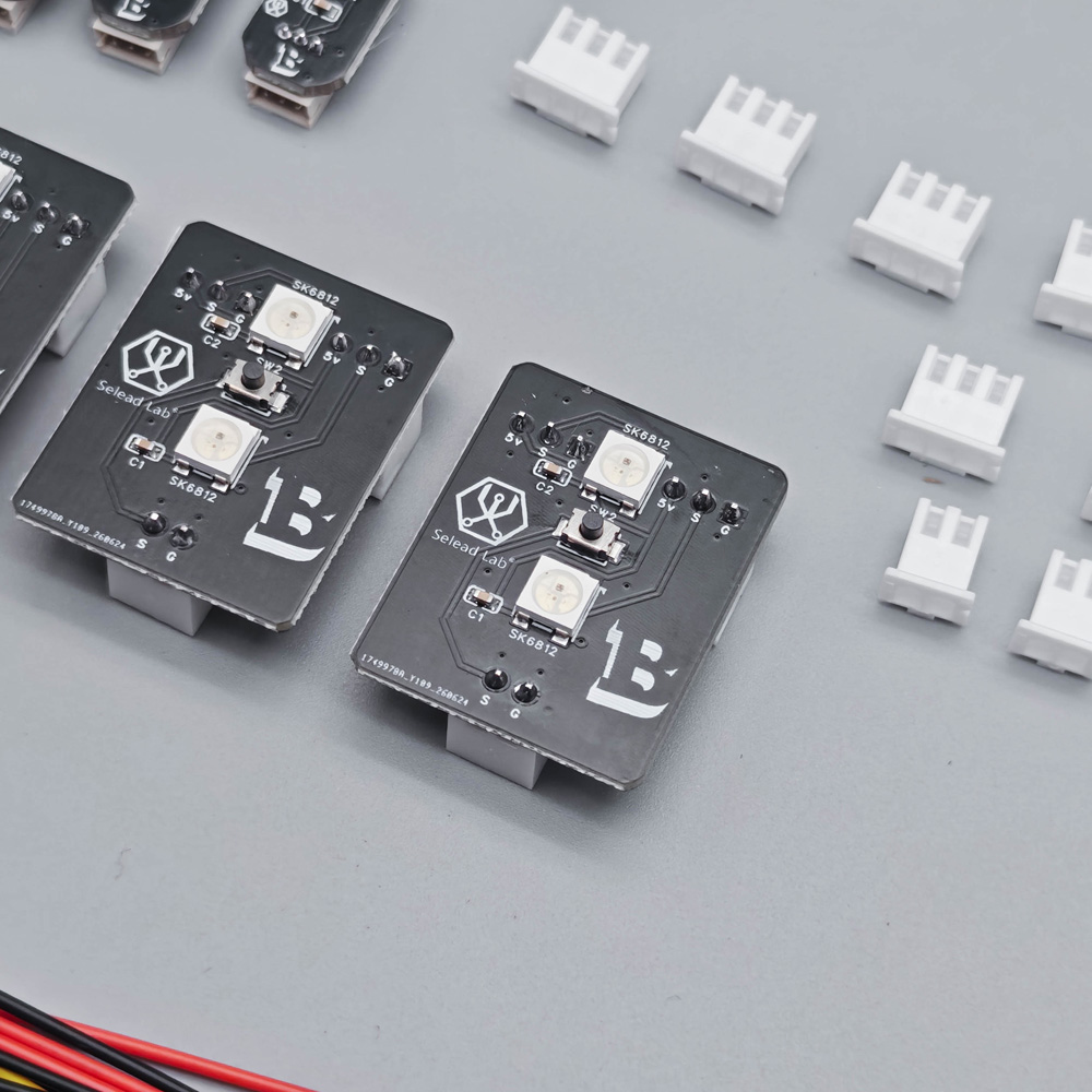Seleadlab QuattroBox V2 Upgrad - đánh giá và giá Neopixel